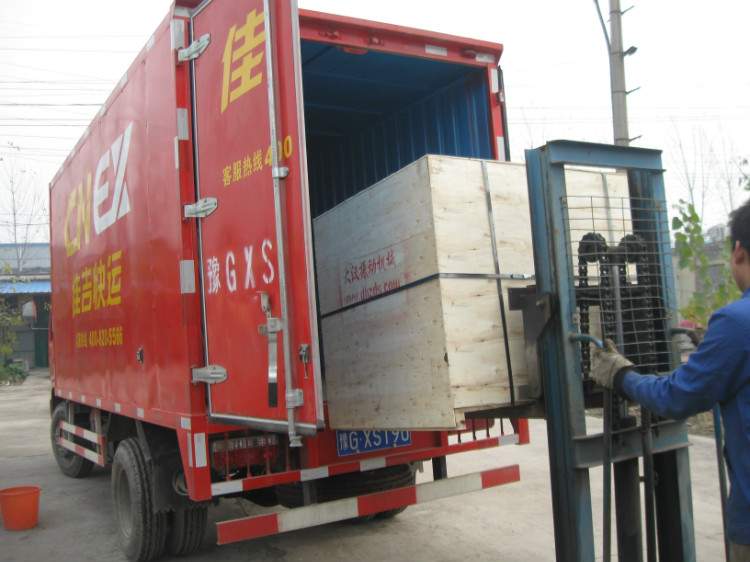 不銹鋼超聲波旋振篩發貨 不銹鋼超聲波旋振篩發貨